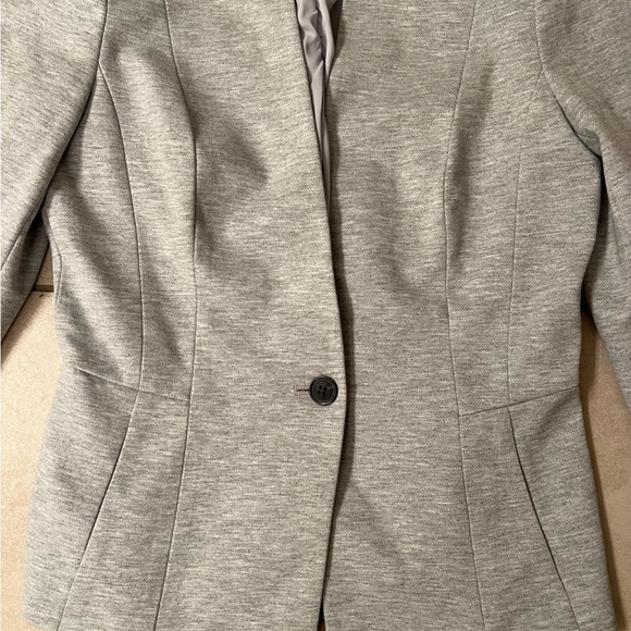 White House Black Market Chain Detail Blazer - Picture 4 of 10